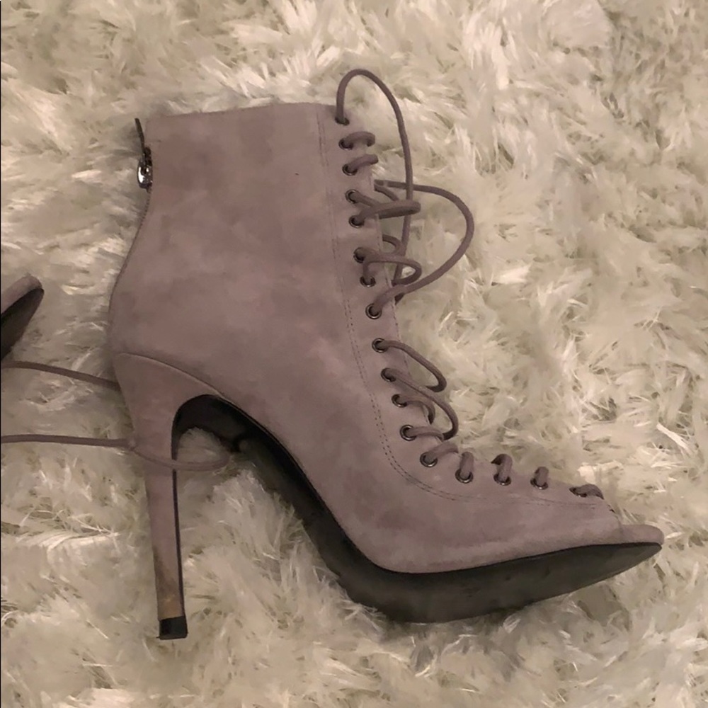 Kendall and Kylie ginni heels - Picture 6 of 8